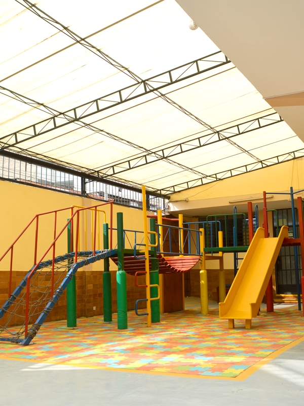 Fachada 24 (2) small